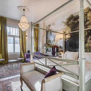 https://bpr-violet-noir-apartment-with-a-c.inbudapesthotels.com